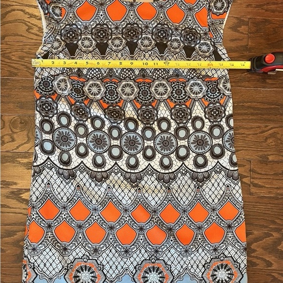 BANANA REPUBLIC Dress size 6 Geometric Patterned Shift Dress in Orange and Black - Picture 7 of 14